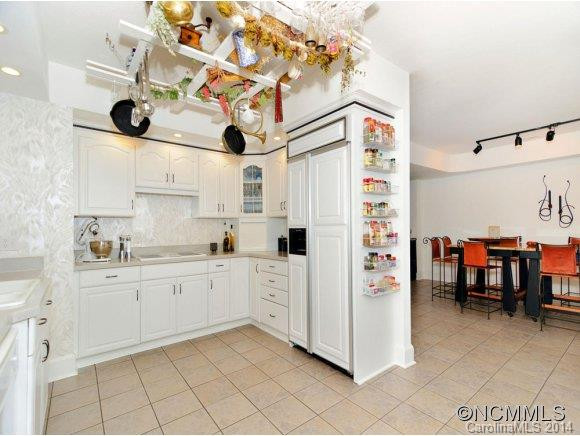142 Justice Street - Photo 8