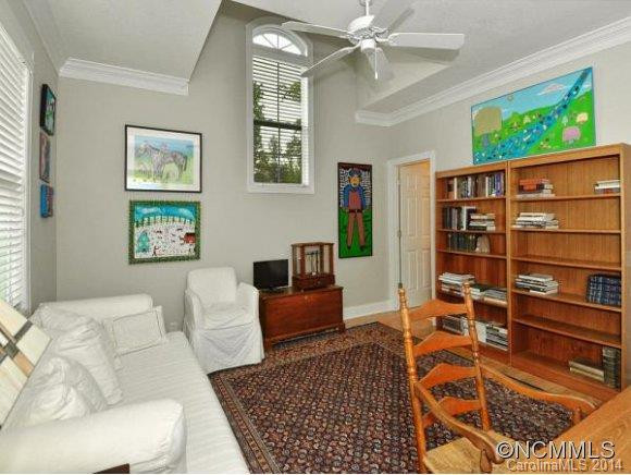 240 Towne Place Drive - Photo 13
