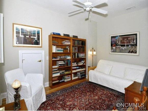 240 Towne Place Drive - Photo 14
