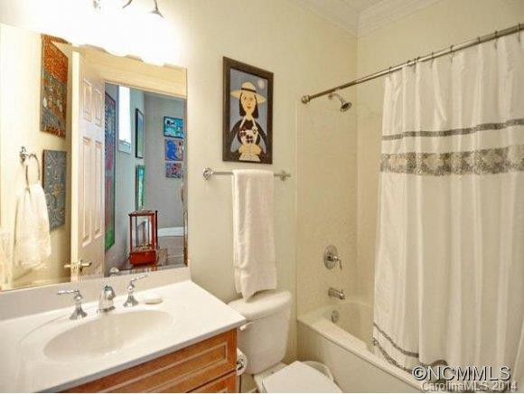 240 Towne Place Drive - Photo 15