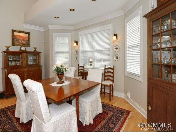 240 Towne Place Drive - Photo 5