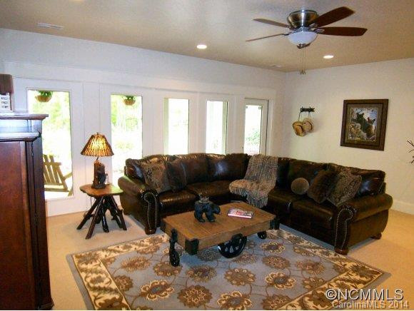 63 Pinemount Court - Photo 18