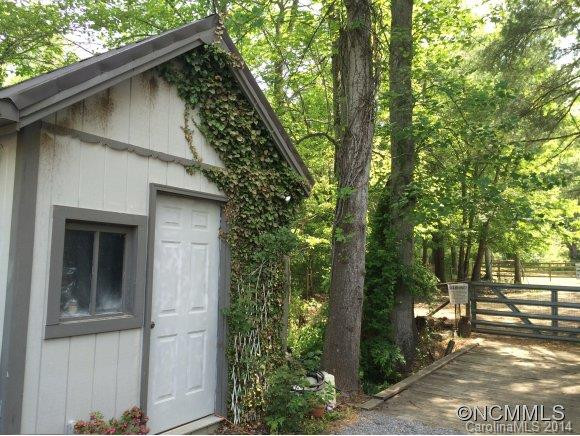 939 New Haw Creek Road - Photo 21