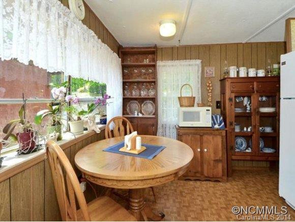 190 HART STREET - Photo 7