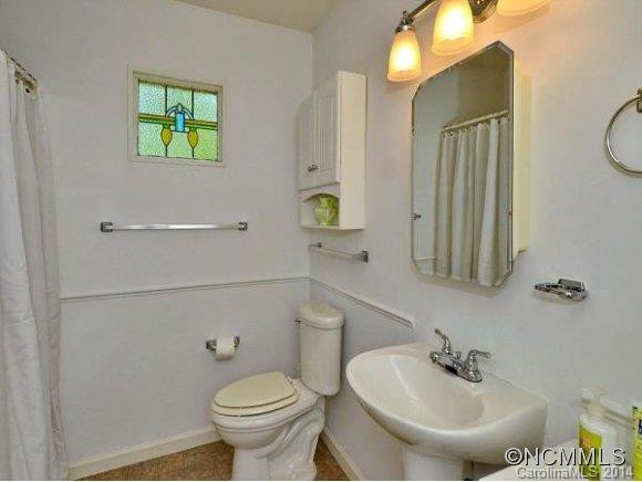 190 HART STREET - Photo 9