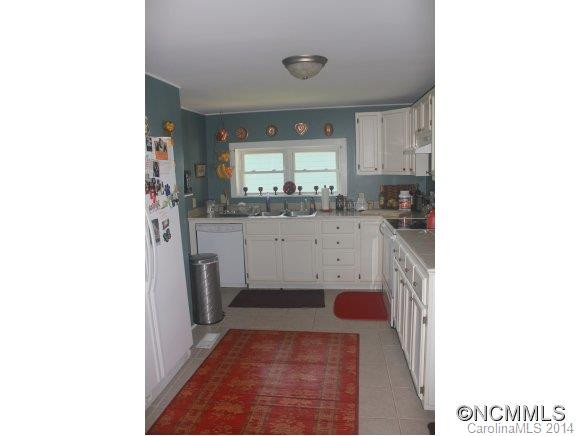 205 Fayetteville - Photo 3