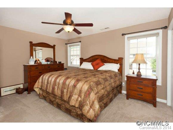 40 Rotunda Circle - Photo 11