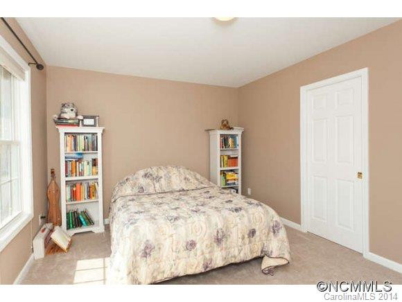 40 Rotunda Circle - Photo 15