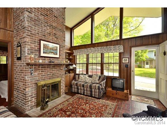 159 Carolina Road - Photo 2