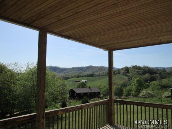 28 Laddies Place - Photo 4