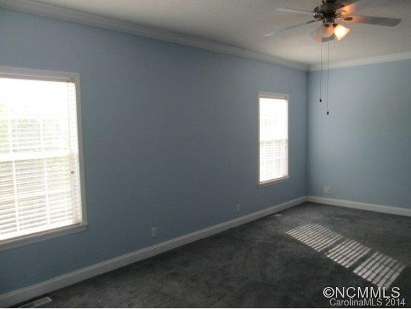 28 Laddies Place - Photo 10
