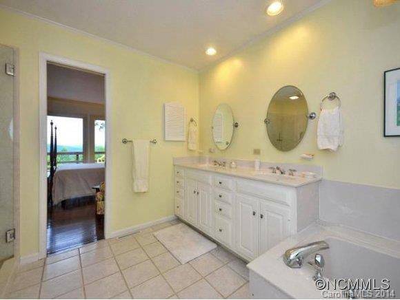 531 KINGCREST DRIVE - Photo 12
