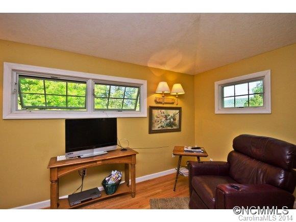 205 Souther Rd - Photo 5