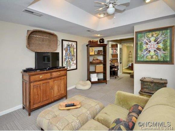 1 Maplewood Road - Photo 17