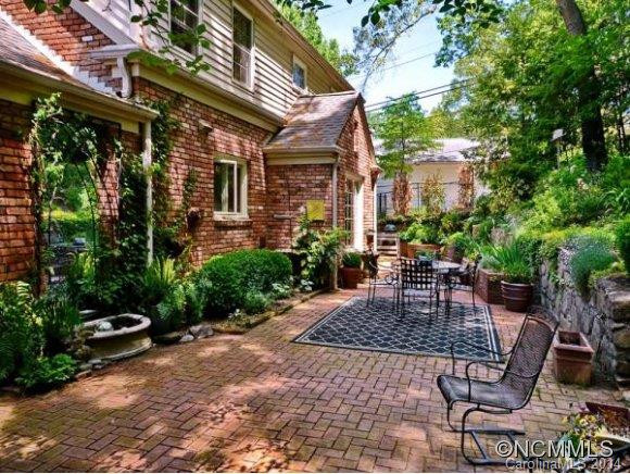 1 Maplewood Road - Photo 23