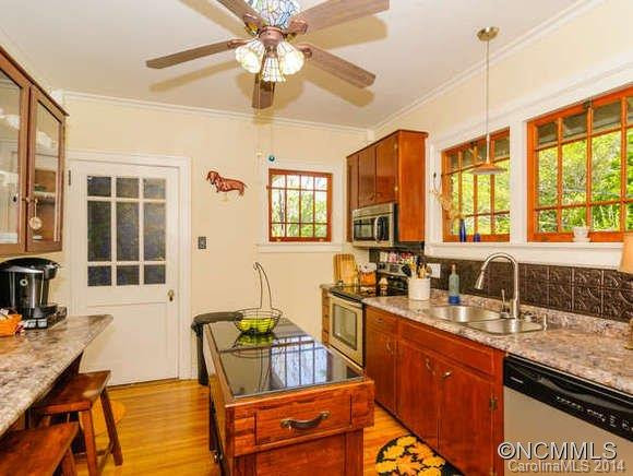 136 Charles Street - Photo 12