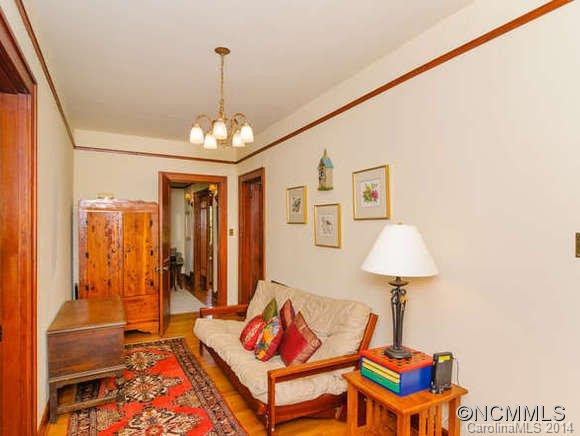 136 Charles Street - Photo 14