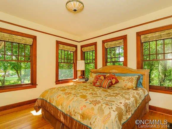 136 Charles Street - Photo 16
