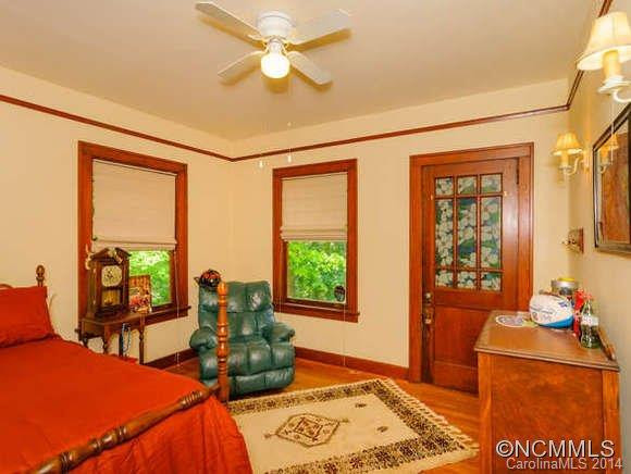 136 Charles Street - Photo 19