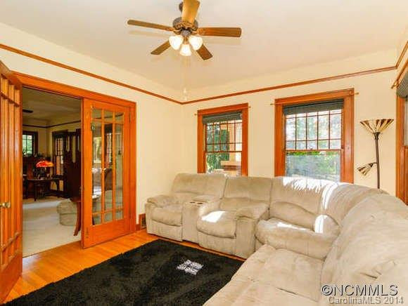 136 Charles Street - Photo 10