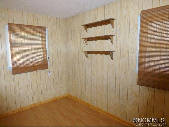243 OLD MARS HILL HWY - Photo 11