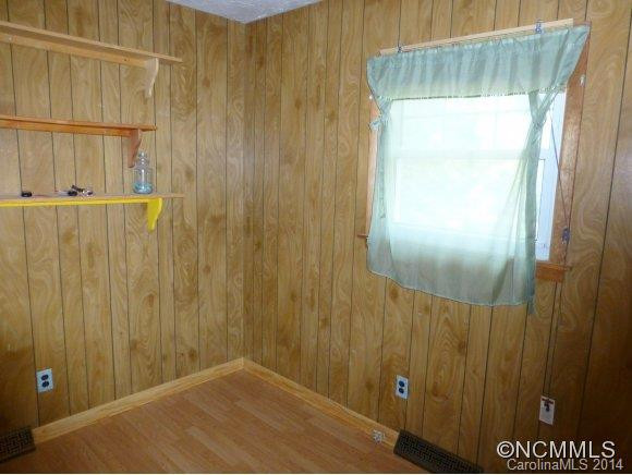 243 OLD MARS HILL HWY - Photo 12