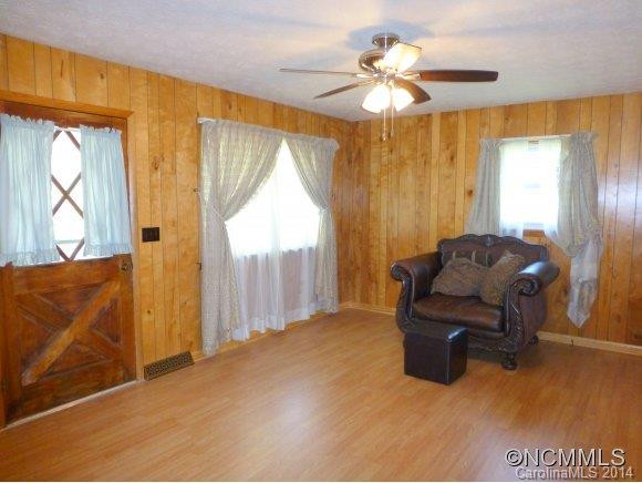 243 OLD MARS HILL HWY - Photo 4