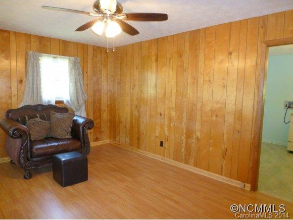 243 OLD MARS HILL HWY - Photo 5