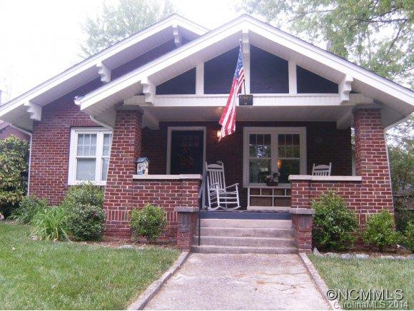 909 4th Ave W - Photo 2