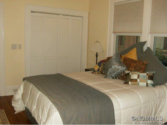 909 4th Ave W - Photo 11