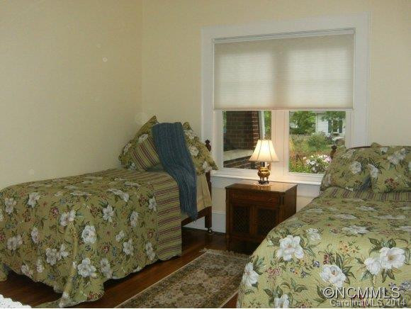 909 4th Ave W - Photo 13