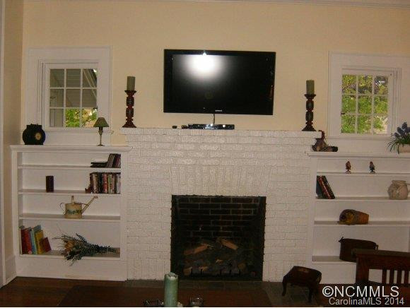 909 4th Ave W - Photo 4