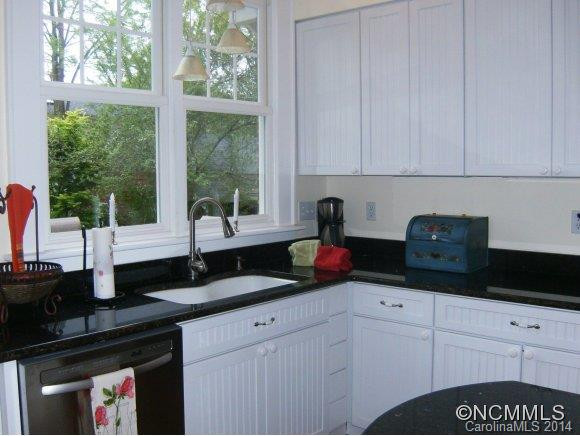 909 4th Ave W - Photo 7
