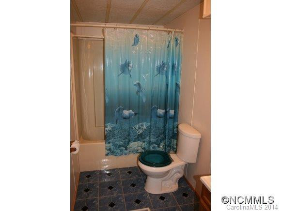 938 DIXON ROAD - Photo 13