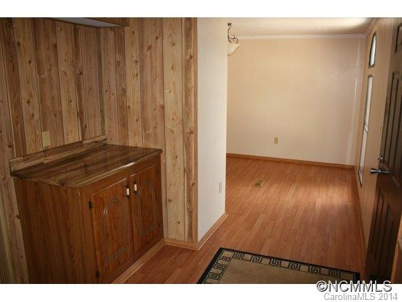938 DIXON ROAD - Photo 14