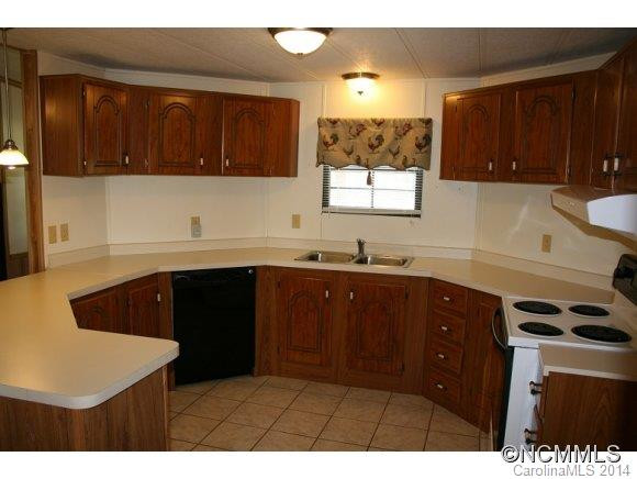 938 DIXON ROAD - Photo 5