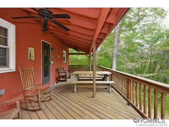 142 Pine Hill Drive - Photo 2