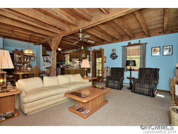 142 Pine Hill Drive - Photo 6