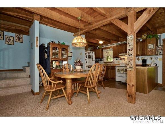 142 Pine Hill Drive - Photo 7