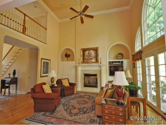 201 TEABERRY LN - Photo 4