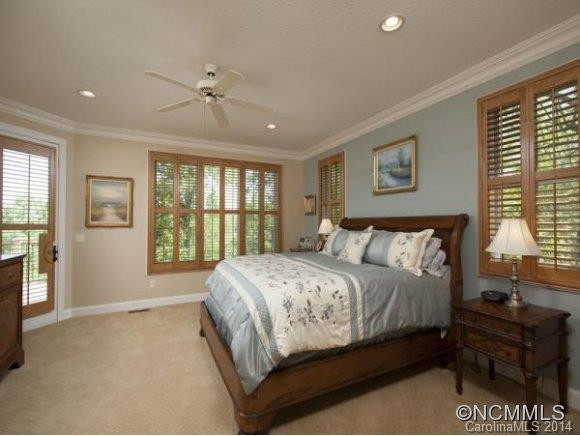555 Hagen Drive - Photo 11