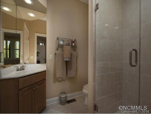 555 Hagen Drive - Photo 16