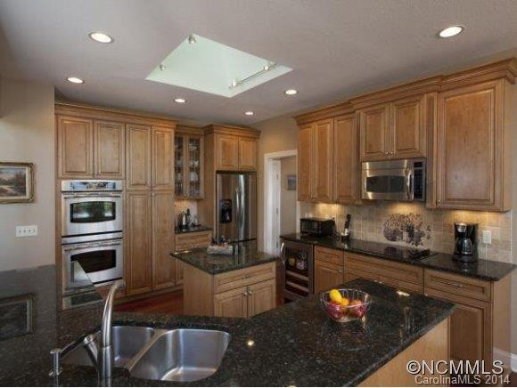 555 Hagen Drive - Photo 7