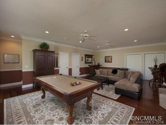 555 Hagen Drive - Photo 10