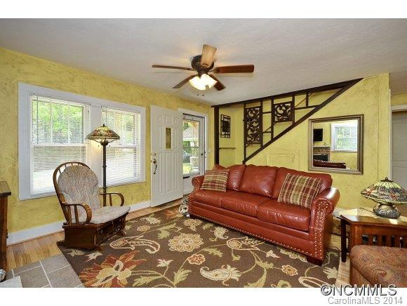 466 MOUNTAIN ROAD - Photo 3