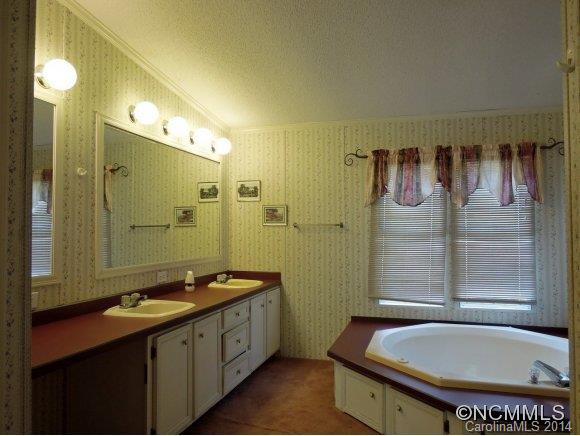 2338 Whiteside Rd - Photo 9