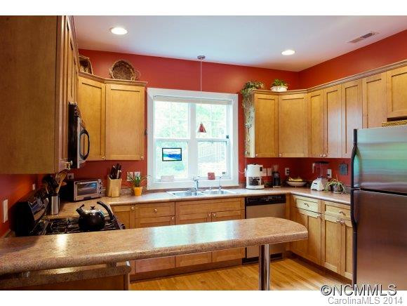 202 Ninth Street - Photo 8