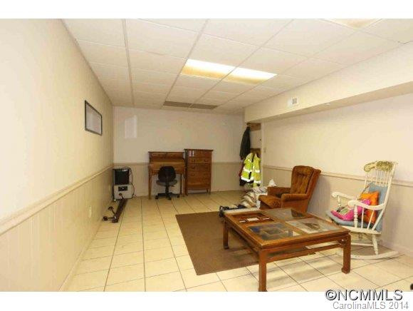 452 Lee Road - Photo 12