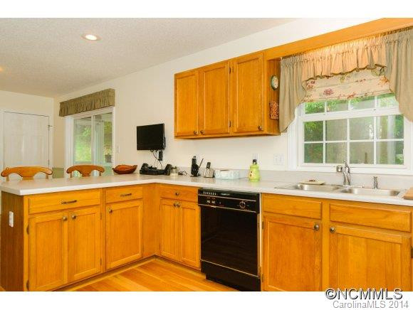 60 Forest Lake Drive - Photo 5