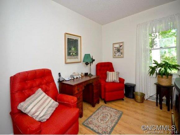 27 WALKER COVE RD - Photo 16